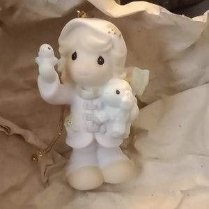 Precious moments  the future in in our hands 2000